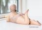 Preview: 50er Jahre Badefigur Ella in rosa Badeanzug liegend (Größe  37 cm)